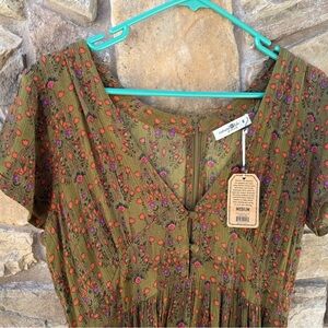 NATURAL LIFE Evangeline Maxi Dress Olive Green with Floral Print